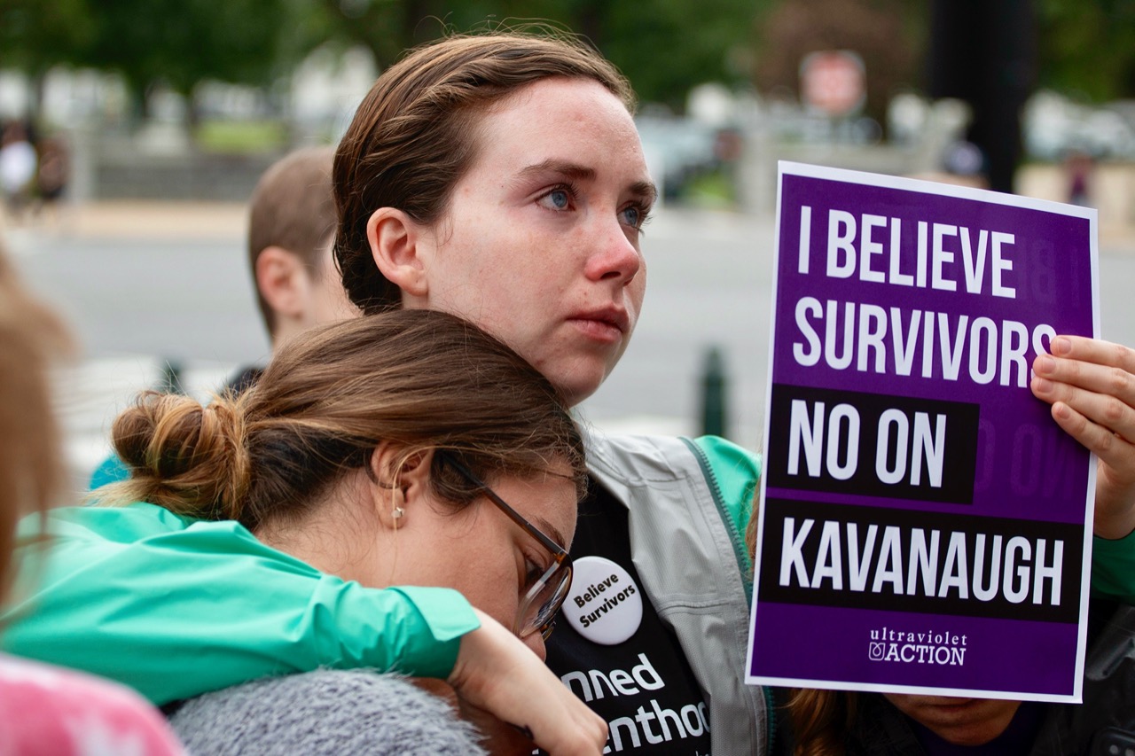 Portesters rally in support of Christine Blasey Ford - (Photo by Vandana Ravikumar/Cronkite News)