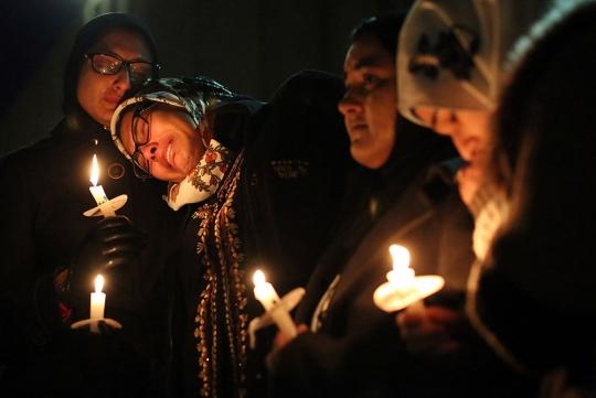 Chapel Hill community members at the vigil for murdered Muslims Deah Barak, Yusor Abu-Salha and Razan Abu-Salha. Courtesy of FirstLook.org