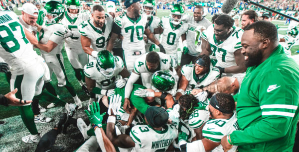 Jets celebrate post game after winning against the Bills (Taken from the official New York Jets website)