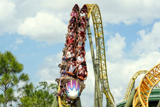 Florida Man Dies on Universal Rollercoaster