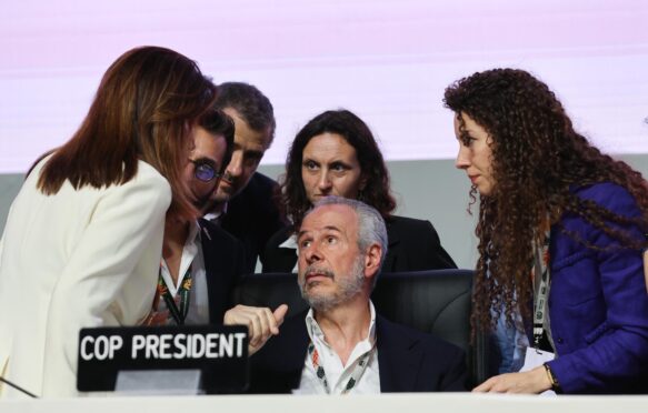 A dramatic look at the final plenary.