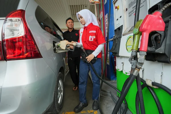 https://apnews.com/article/middle-east-wars-energy-asia-gas-oil-8041a26142b8b7ce122c8b548f375924