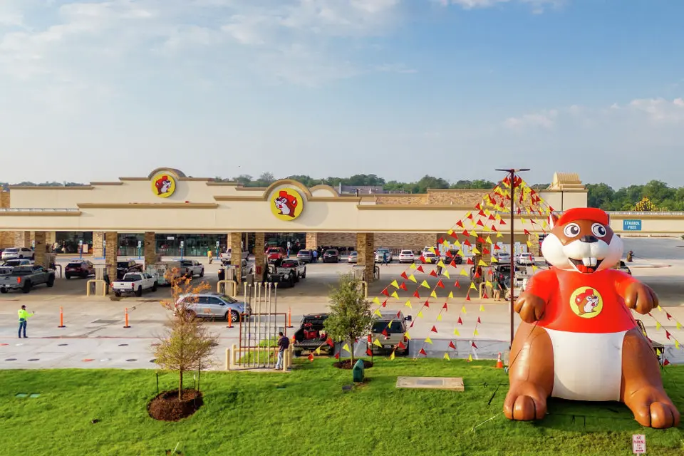 When a new Buc-ee's heads to town, it makes quite the splash( Getty Images | Brandon Bell  / April, 14, 26 )